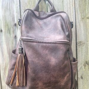 Fadeon women's leather backpack